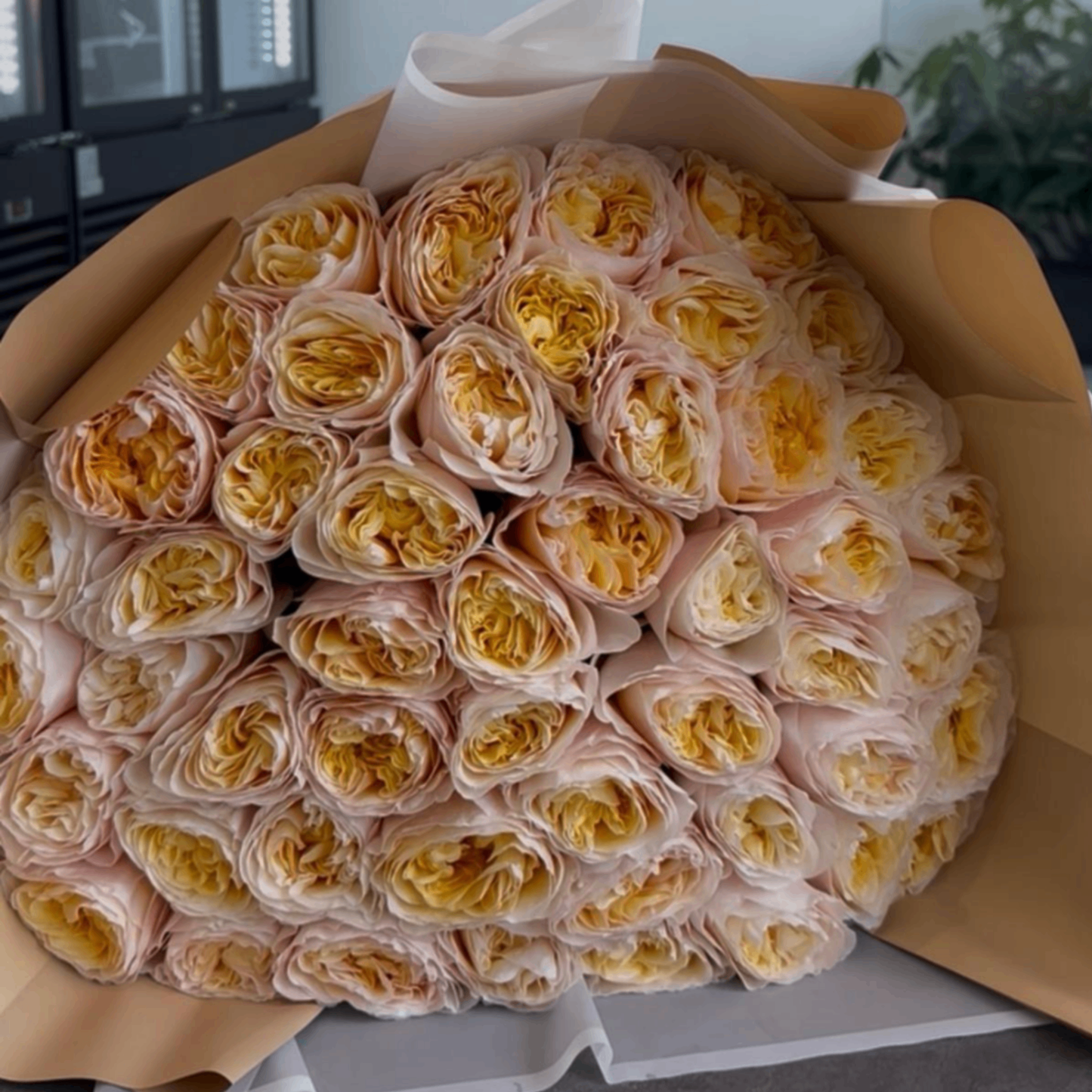Cream yellow garden rose bouquet